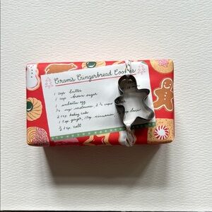 George & Viv Anthropologie Holiday soap bar Gingerbread Cookie w/ cookie cutter